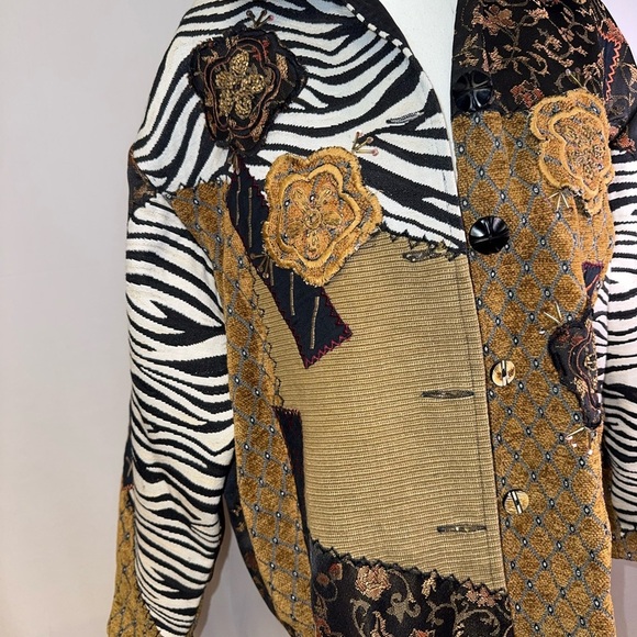 Vintage statement piece Button-Up Jacket with Floral  Zebra Pattern. Artsy Boho - Picture 2 of 15